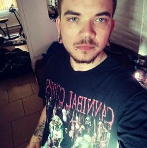 Meet your Posher, Corey